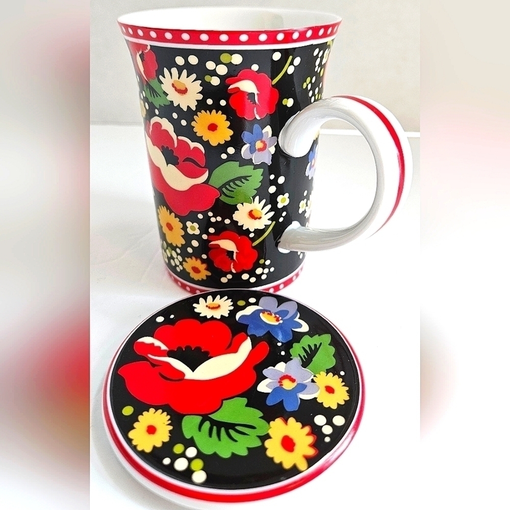VERA BRADLEY POPPY FIELDS COFFEE MUG WITH LID RED BLACK BLUE